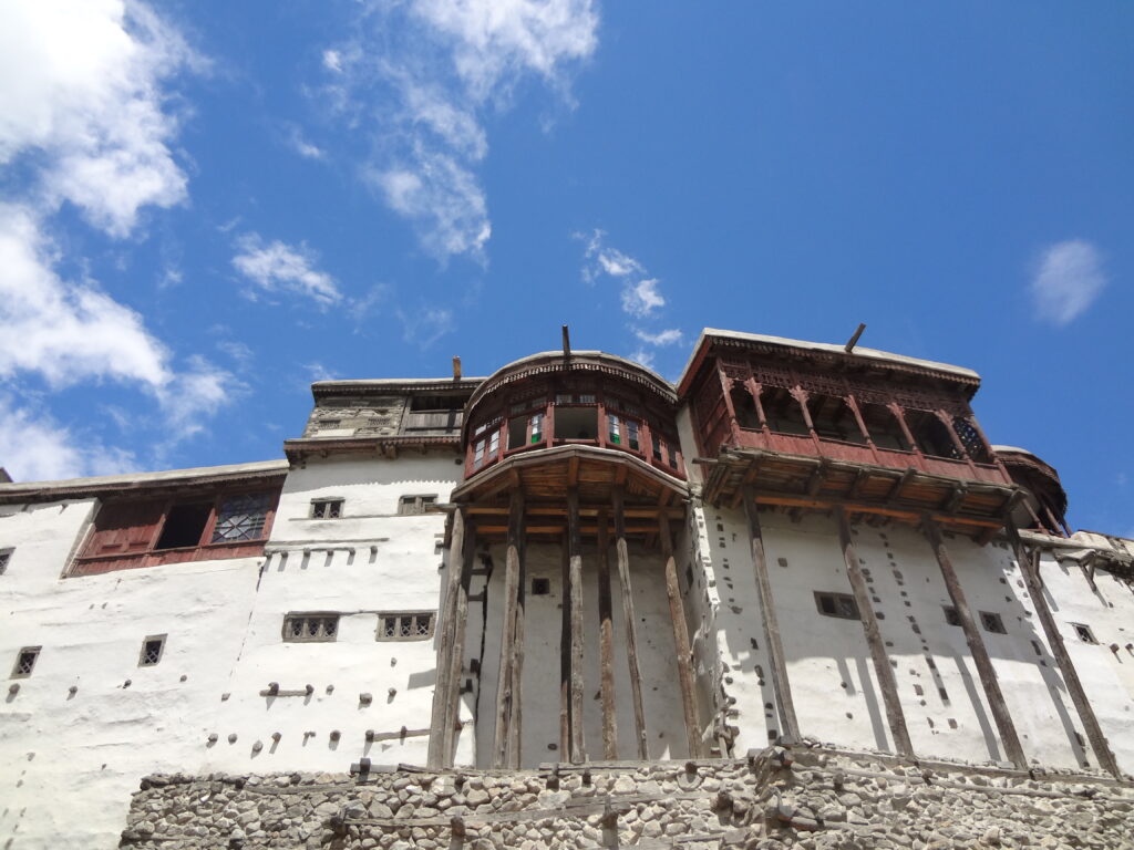 baltit-fort-hunza-valley